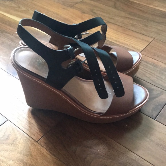 Wedge sandals - Picture 2 of 2